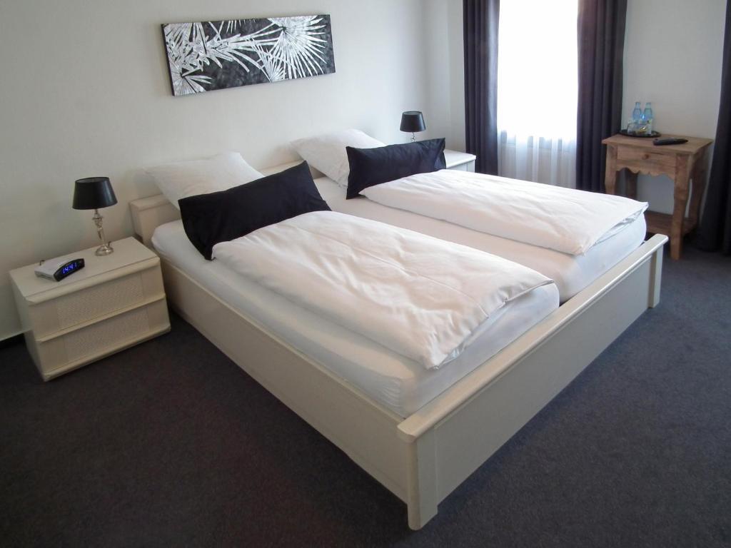 Hotel Stadt Coblenz Fachbach Room photo