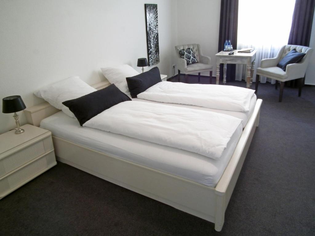 Hotel Stadt Coblenz Fachbach Room photo